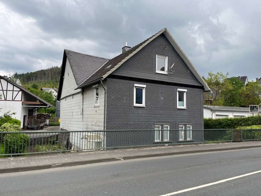 Immobilie in Bad Laasphe - Großes Einfamilienhaus in Bad Laasphe - Niederlaasphe zu verkaufen - Bild 3