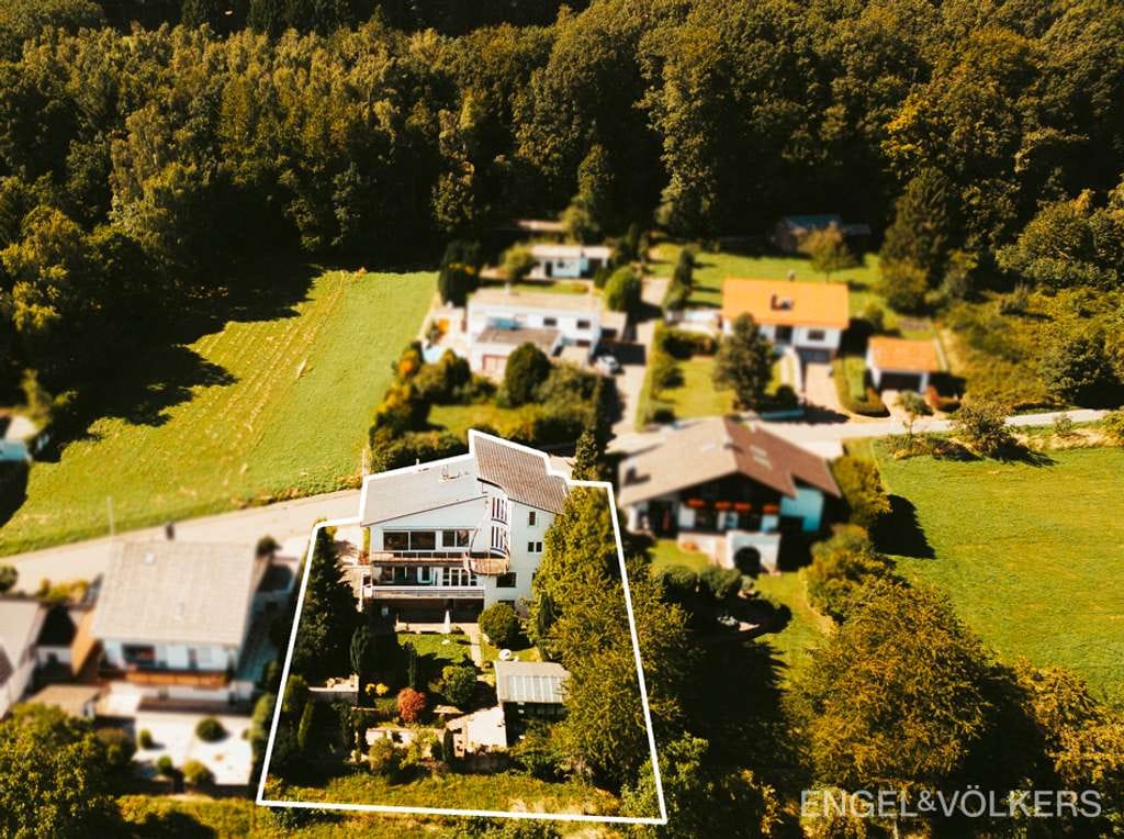 Immobilie in Bexbach - Begehrte Höhenlage mit beeindruckendem Panoramablick auf Stadt Homburg und Umgebung! - Bild 2