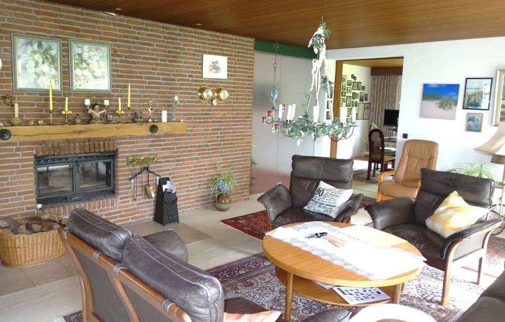 Immobilie in Brunsbüttel - Ihr neues Zuhause – 
Einfamilienhaus in ruhiger Lage von Brunsbüttel - Bild 1