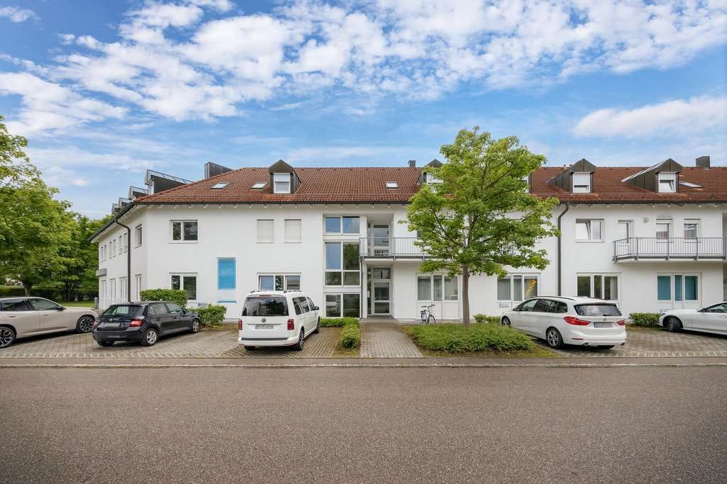 Immobilie in Gilching - Gepflegte Wohnung mit großem Balkon – ruhig gelegen und lichtdurchflutet - Bild 1