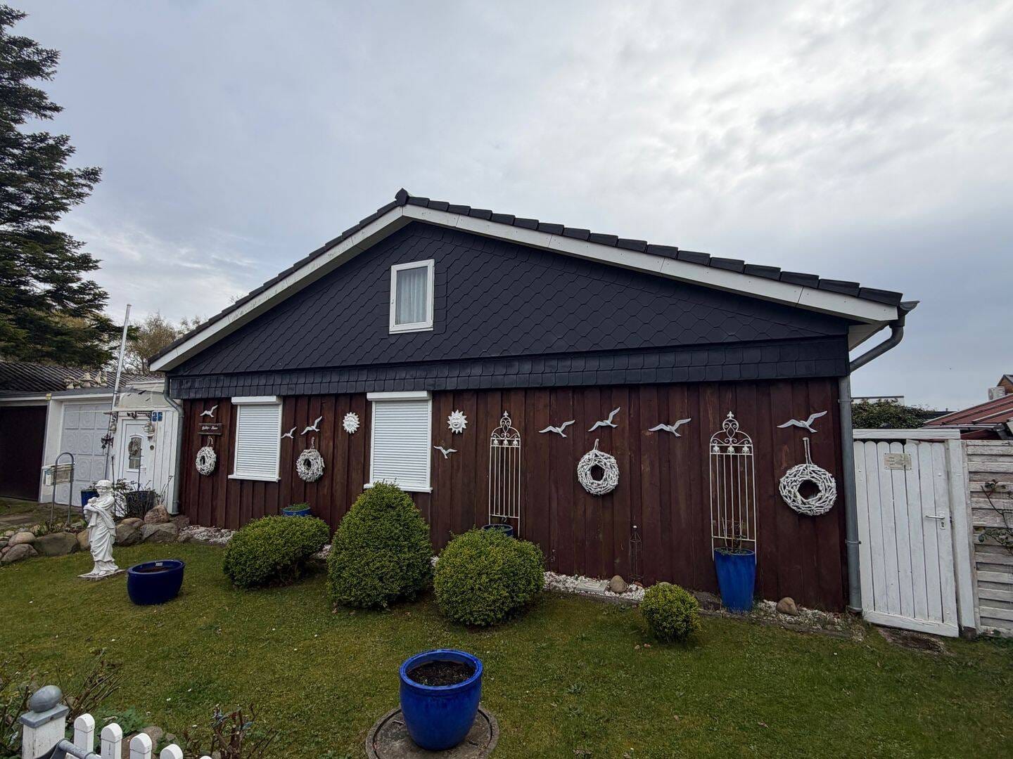 Immobilie in Warwerort - Attraktives Ferienhaus direkt am Deich bei Büsum - Bild 1