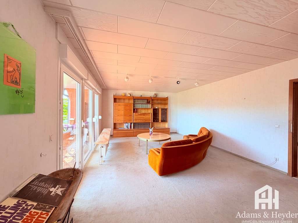 Immobilie in Grebenstein - Großzügiges Ein- Zweifamilienhaus mit viel Potenzial in ruhiger Wohnlage von Grebenstein - Bild 4