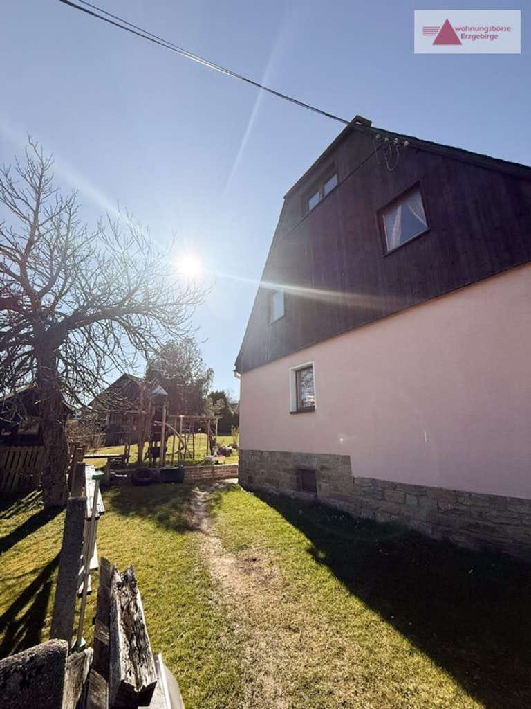 Immobilie in Crottendorf - Einfamilienhaus mit Ausbaureserve & großem Grundstück in Crottendorf | 2 WE möglich | Nebengebäude - Bild 3