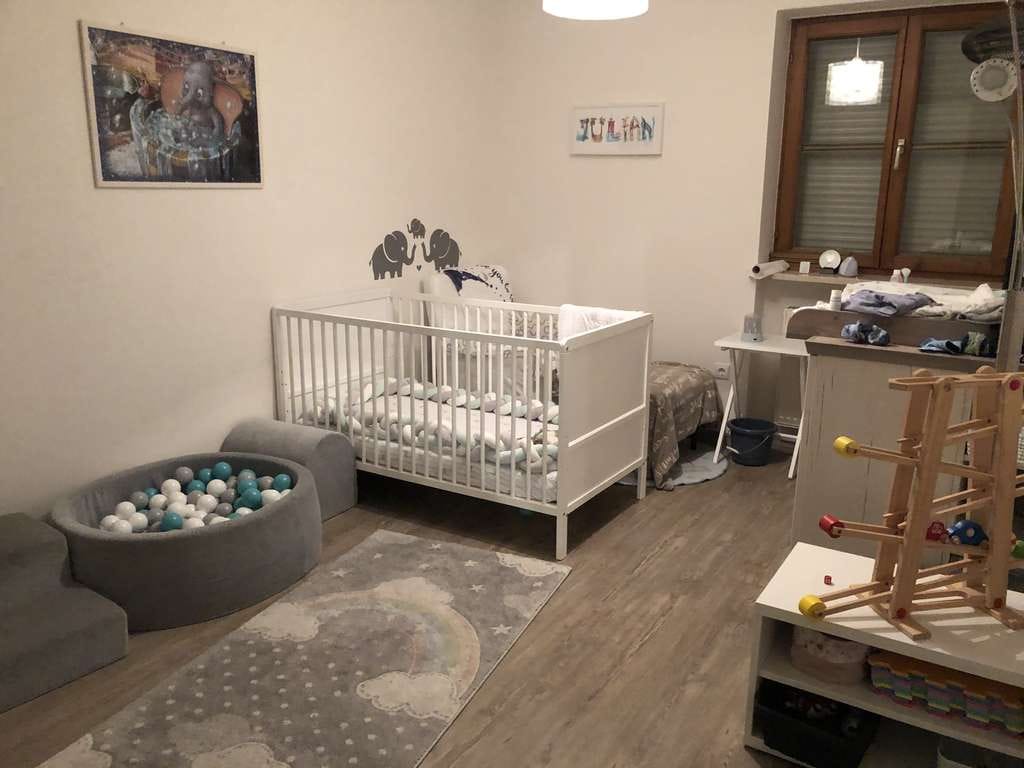 Immobilie in Tann - Helle und großzügige 4-Zimmer Wohnung mit Balkon und Garten im 1. OG in Tann - Bild 4