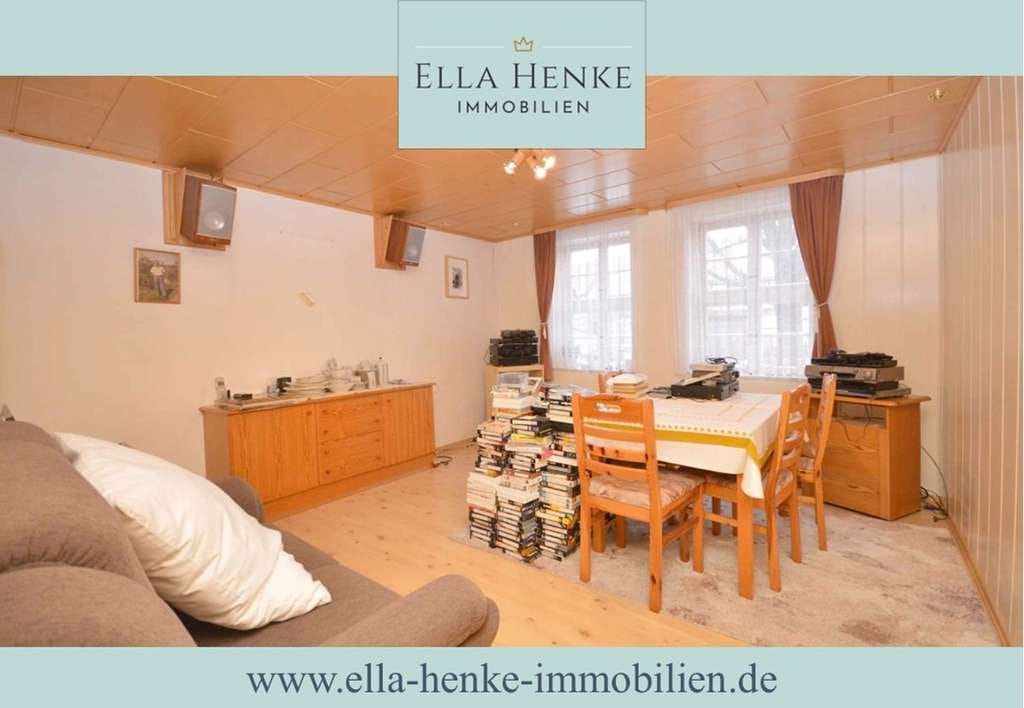 Immobilie in Schladen-Werla - Historisches Fachwerk-Stadthaus zum Sanieren mit kleinem Innenhof + Ausbaureserve... - Bild 0