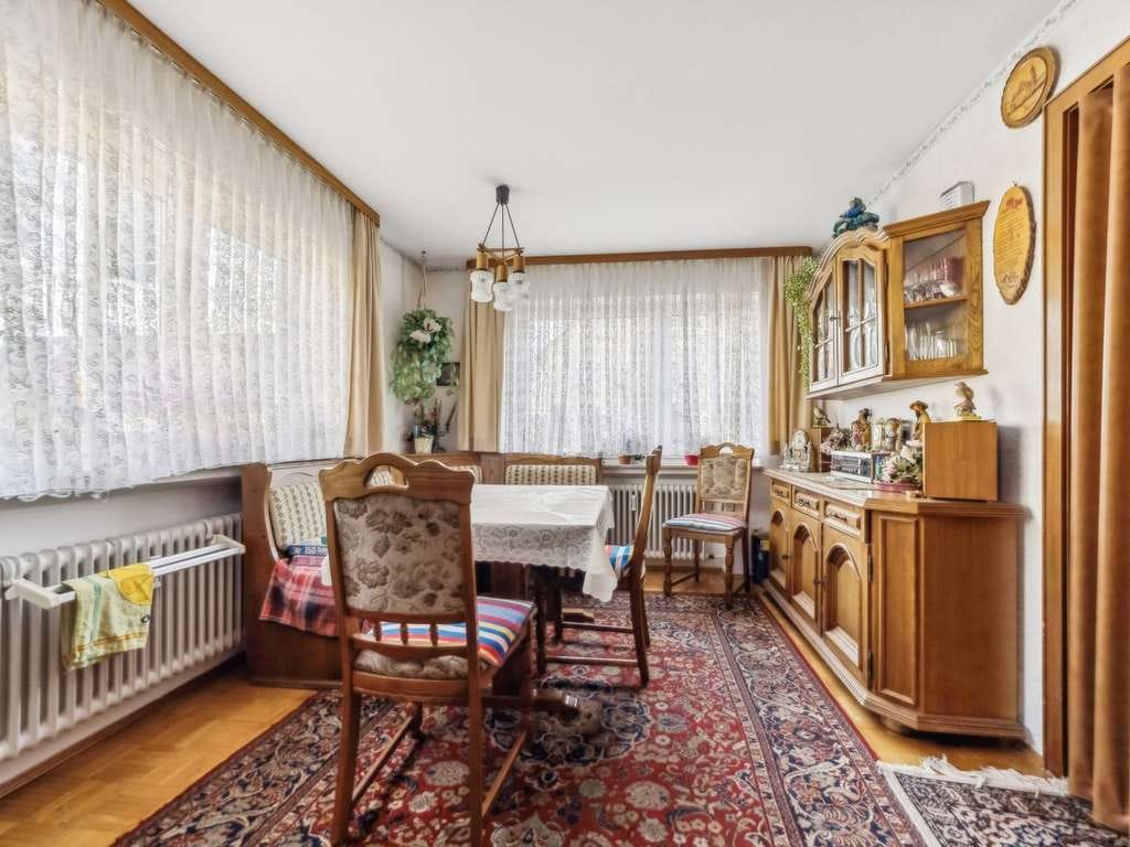 Immobilie in Rietheim-Weilheim - Dreifamilienhaus mit Leerstand und attraktivem Dachausbau-Potenzial in Rietheim-Weilheim - Bild 3
