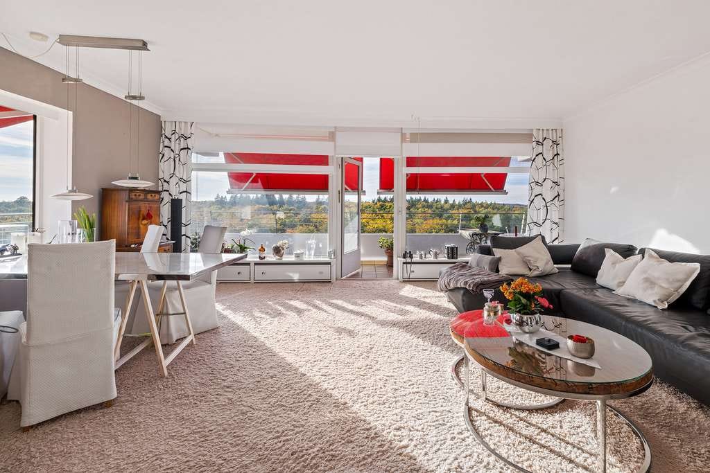 Immobilie in Timmendorfer Strand - Grandioser Blick und den ganzen Tag die Sonne- große Eckwohnung mit Tiefgaragen- Stellplatz - Bild 4