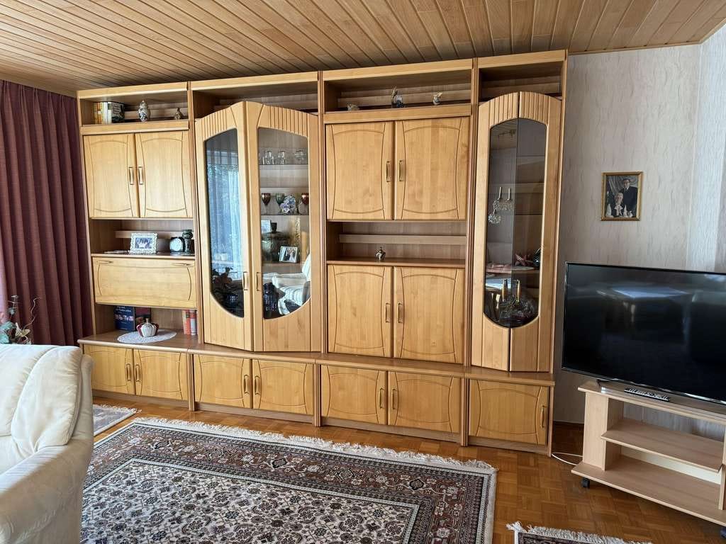 Immobilie in Uehlfeld - 2-3 Familienhaus zur variablen Nutzung in ruhiger Lage, DG Wohnung erweiterbar - Bild 3