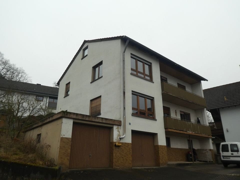 Immobilie in Waldaschaff - Zweifamilienhaus mit herrlichem Ausblick in ruhiger Lage von Waldaschaff! - Bild 1