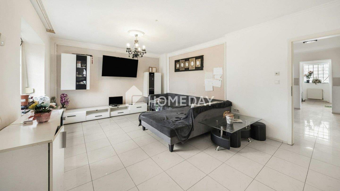 Immobilie in Lohne - Großzügiges MFH mit 3 Wohneinheiten, Garage, Dachterrasse, Garten und 604 m² Grundstück in Lohne - Bild 3
