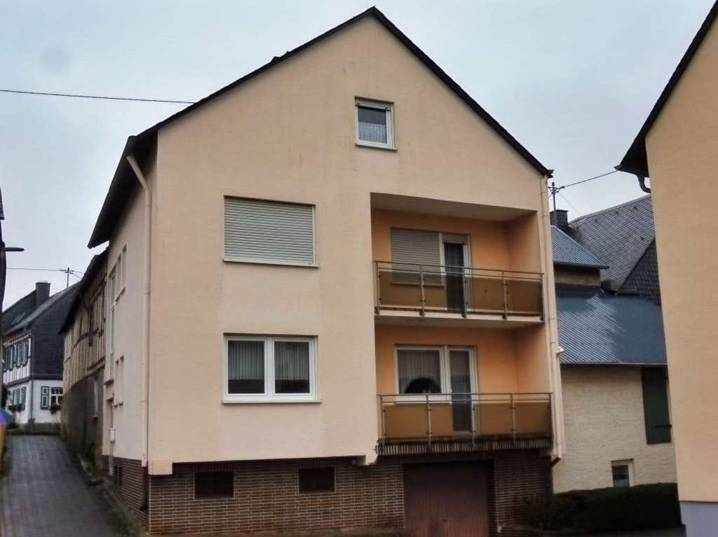 Immobilie in Lieg - Doppelhaus mit Nebengebäude aus alter und neuerer Zeit - Bild 0