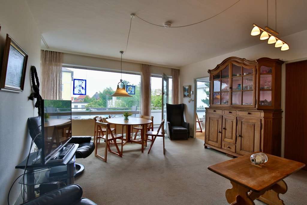 Immobilie in Wangerooge - Wohnung mit großem Süd-West-Balkon, 2 Schlafzimmer und mit viel Potenzial - Bild 2