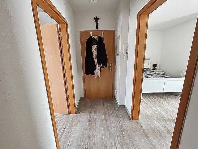 Immobilie in Coswig - Vermietete 2-Zimmer-Dachgeschosswohnung mit Balkon und Tiefgaragenstellplatz in Coswig - Bild 3