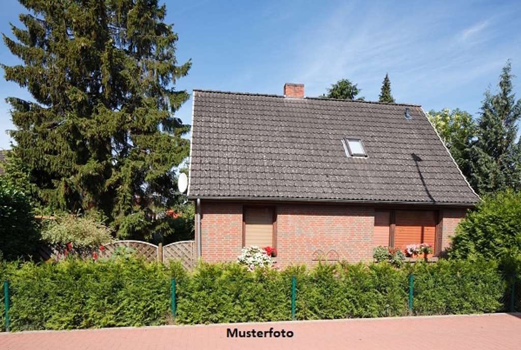Immobilie in Soltau - Einfamilienhaus mit Carport in familienfreundlicher Wohnlage - Bild 0
