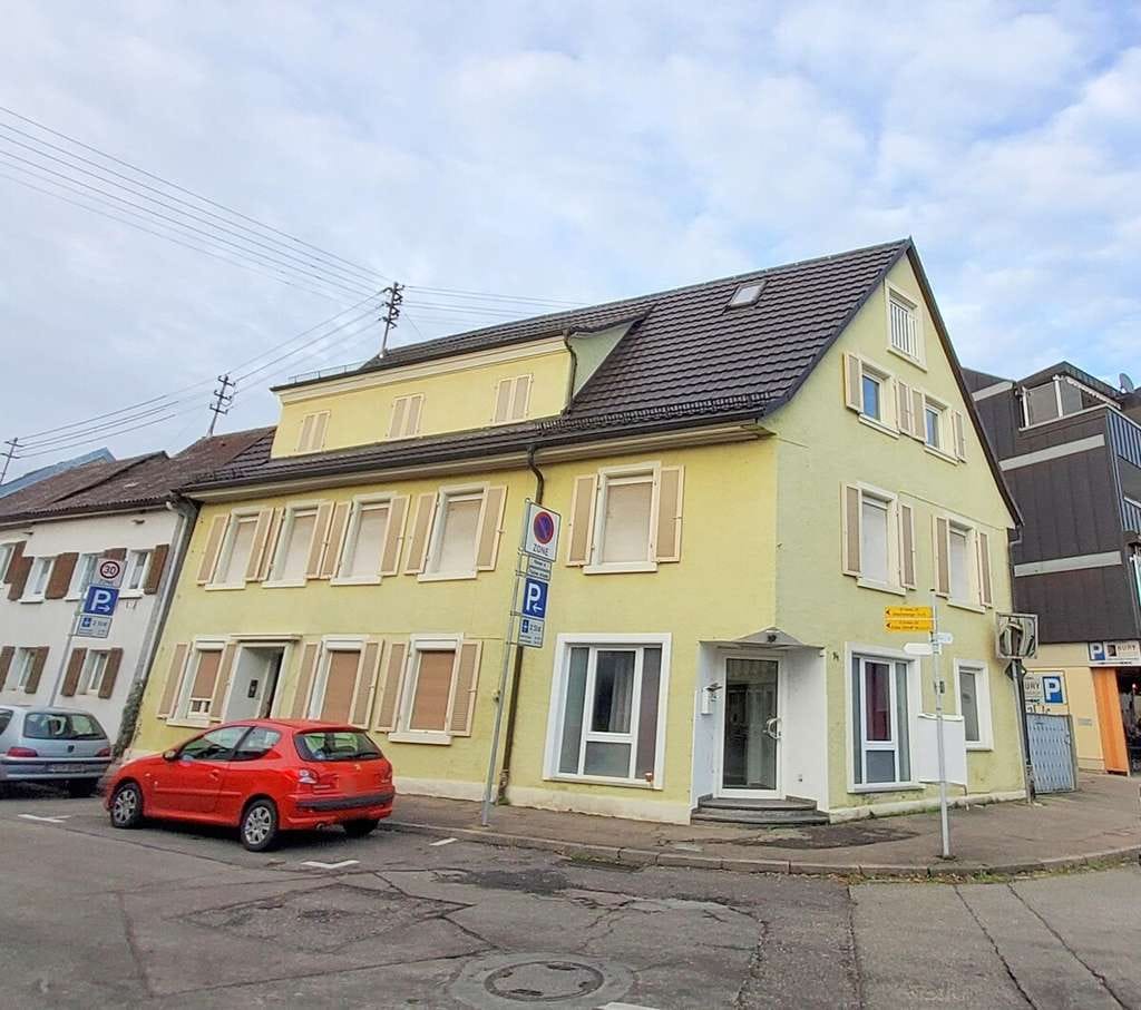 Immobilie in Ihringen - Mehrfamilienhaus mit 5 Wohnungen im Zentrum von Ihringen - Bild 0