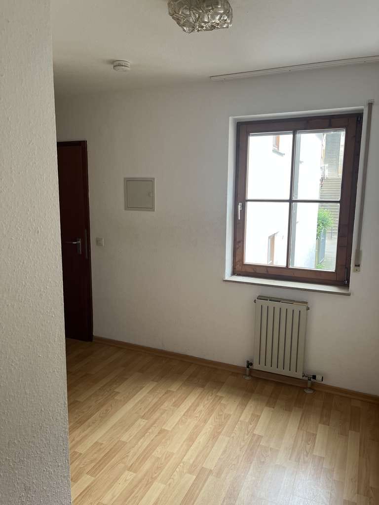 Immobilie in Waldenbuch - Charmante 3-Zimmer-Wohnung im Altstadtkern von Waldenbuch – ca. 78 m² mit Balkon & Stellplatz - Bild 5