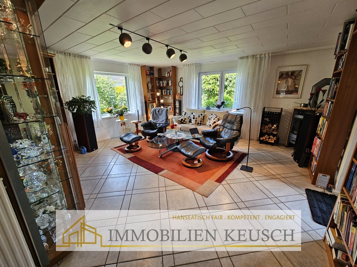 Immobilie in Langwedel - Sehr geflegte, große und ruhig gelegene Immobilie über 2 Etagen mit Traumgarten und Teich + Garage - Bild 2