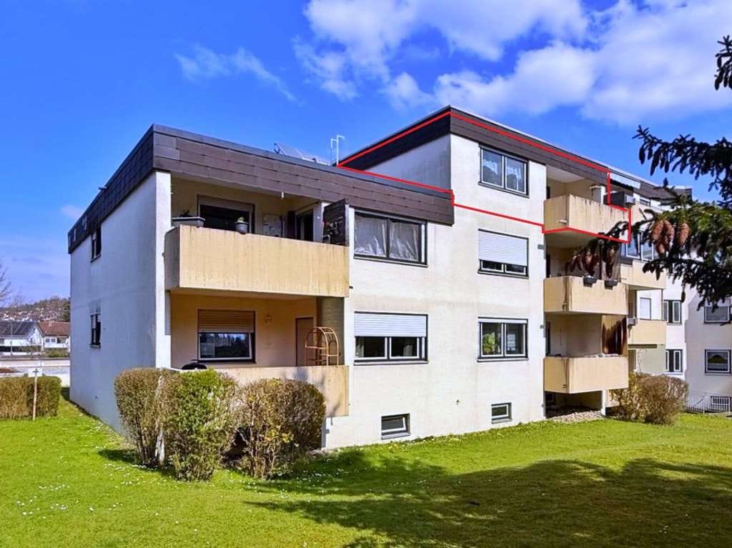 Immobilie in Plüderhausen - Kapitalanleger: 3-Zi-Wohnung mit Aussichtsbalkon und Garage in Plüderhausen (1 von 2) - Bild 0