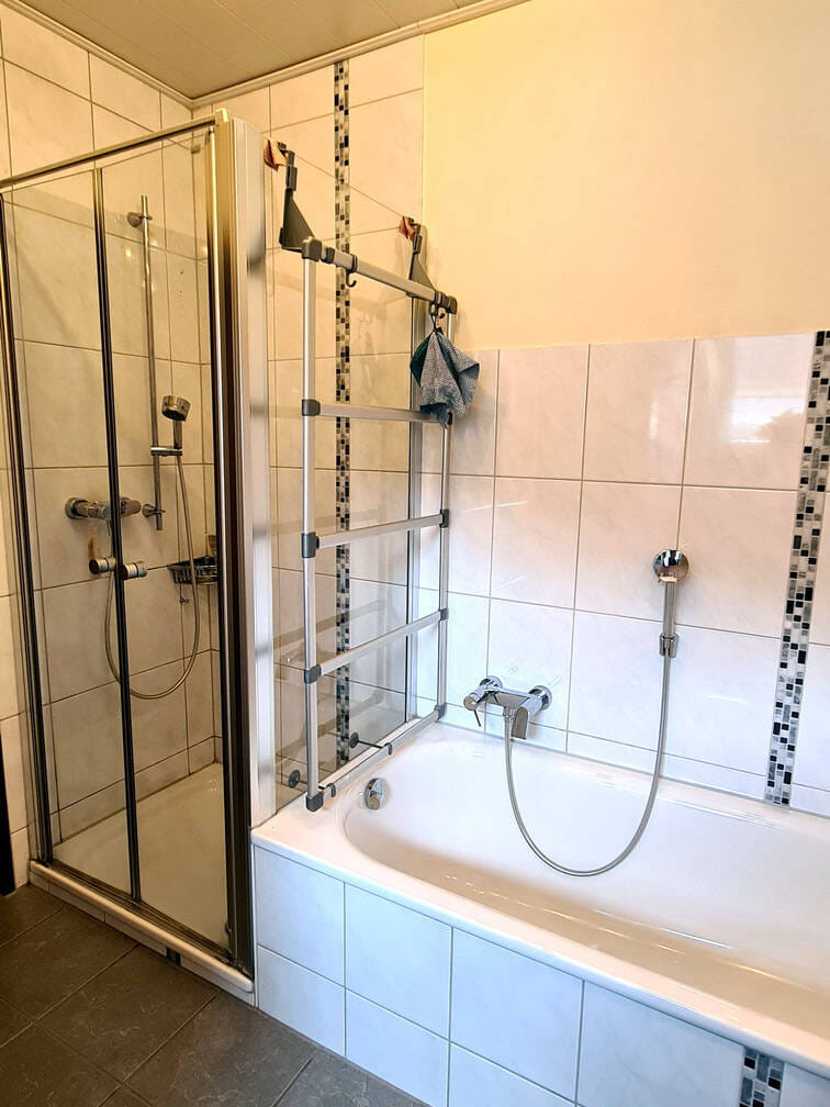 Immobilie in Bad Salzdetfurth - Bad Salzdetfurth - Maiental: Großes Ein- bis Zweifamilienhaus für Handwerker - Bild 3