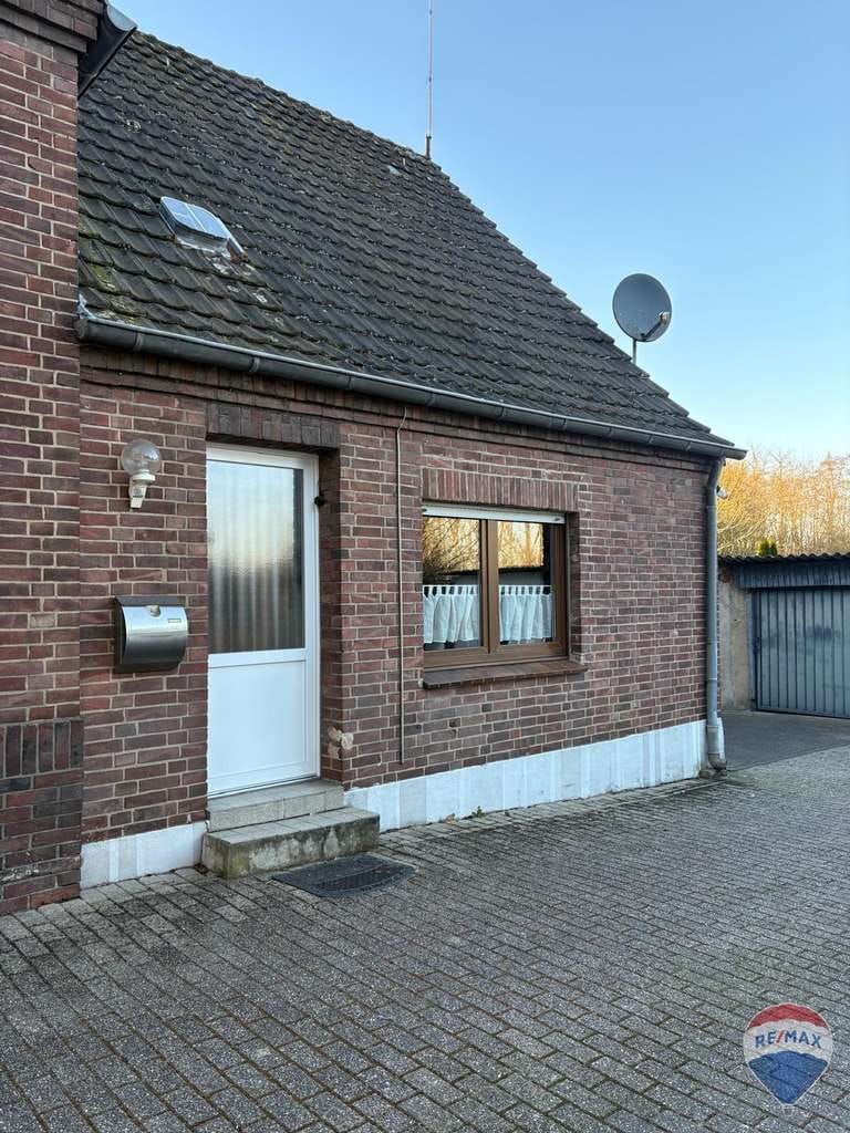 Immobilie in Bedburg-Hau - Solide vermietetes Zweifamilienhaus mit Einliegerwohnung - Bild 1