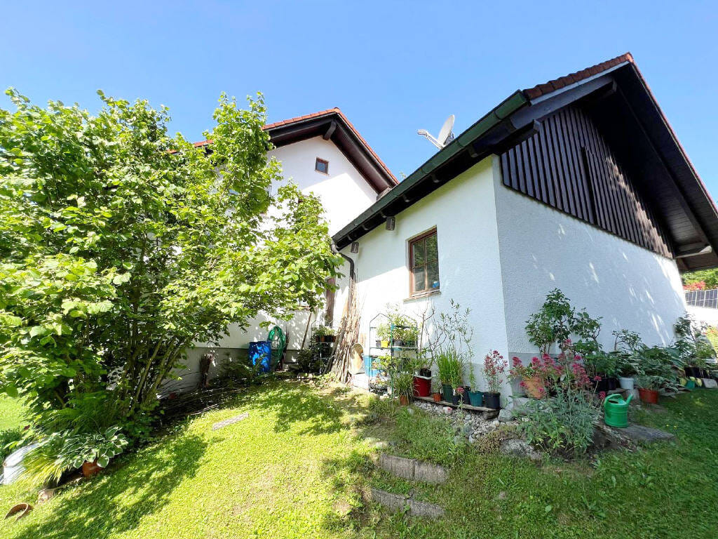 Immobilie in Leutkirch im Allgäu - 3 Familienhaus in ruhiger und sonniger Lage! - Bild 2