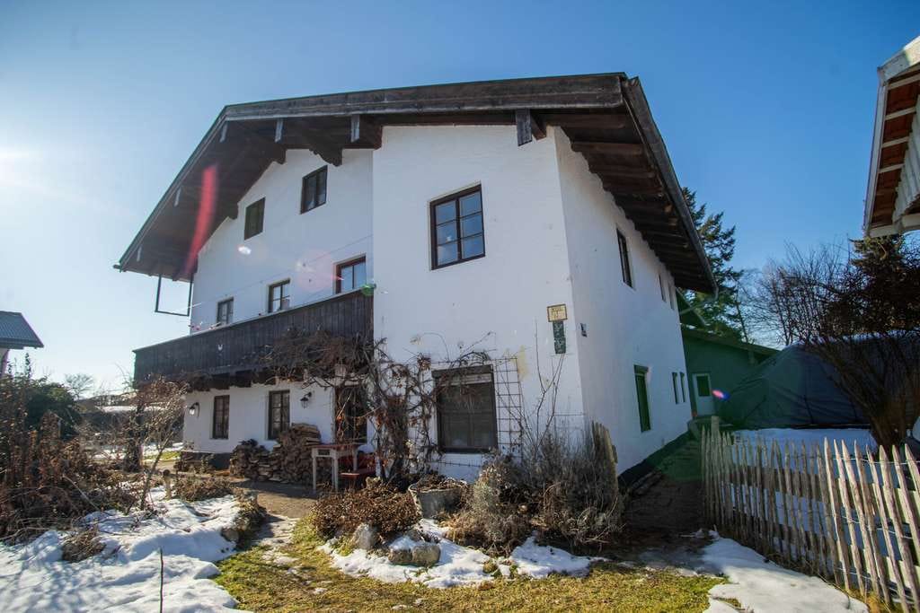 Immobilie in Chieming - Bauernhaus-Ensemble im Chiemgau – Eine attraktive Kapitalanlage in Chieming - Bild 2
