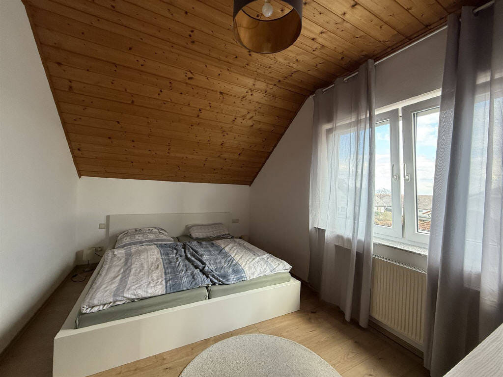 Immobilie in Welschneudorf - Charmante Dachgeschosswohnung mit Balkon - Bild 3