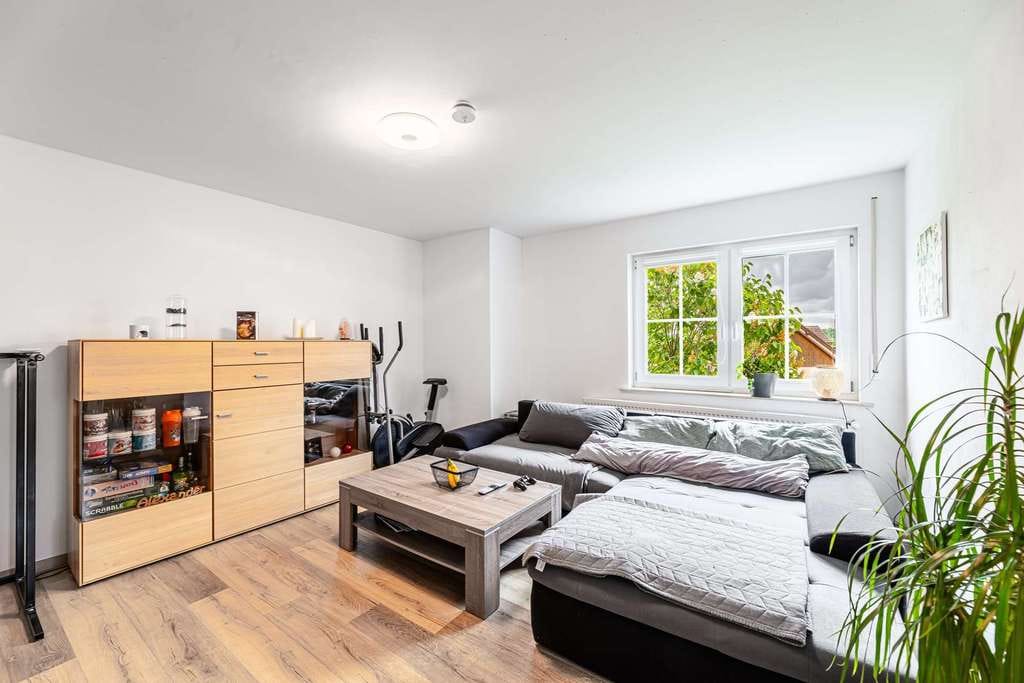 Immobilie in Wonsees - Attraktives Mehrfamilienhaus mit 3 Wohneinheiten, Sauna und naturnahem Wohnumfeld - Bild 3