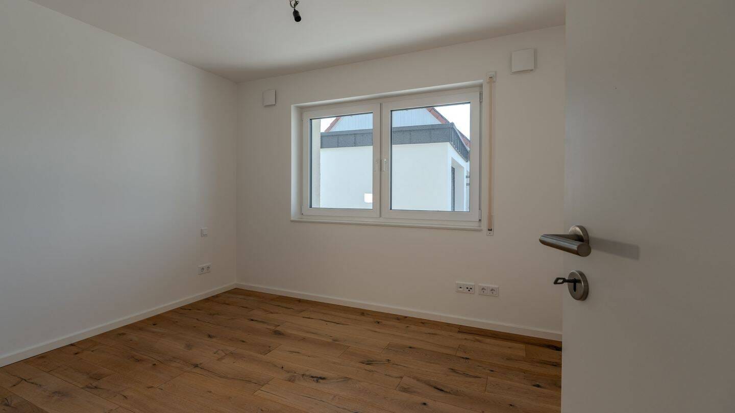 Immobilie in Poppenhausen - Sanierte 2-Zimmer-Wohnung mit Terrasse und Energieklasse A+ - Bild 4