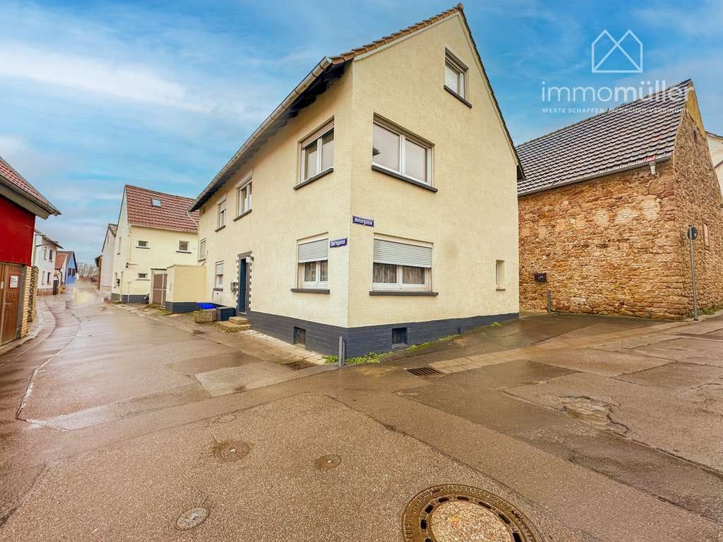 Immobilie in Kirchheim an der Weinstraße - Kapitalanlage oder Eigennutzung: Drei Wohneinheiten in attraktiver Lage! - Bild 2