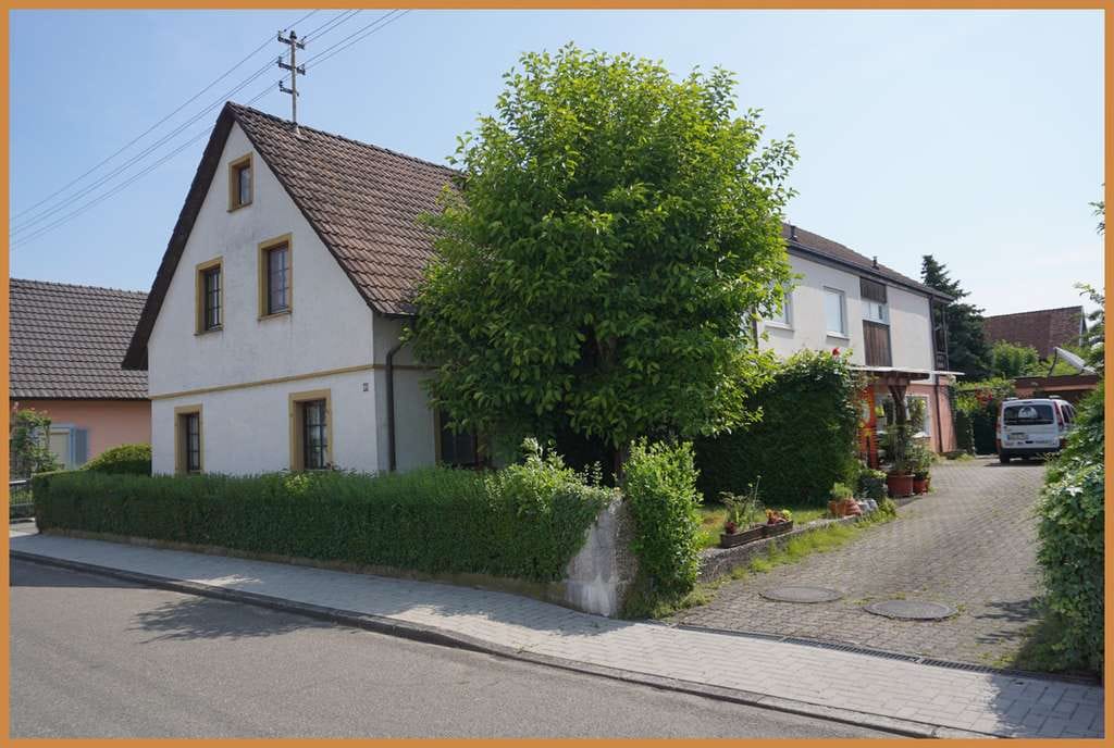 Immobilie in Neuried - Doppelhaushälfte mit viel Potential auf tollem Grundstück in Altenheim - sofort bezugsfrei ! - Bild 4