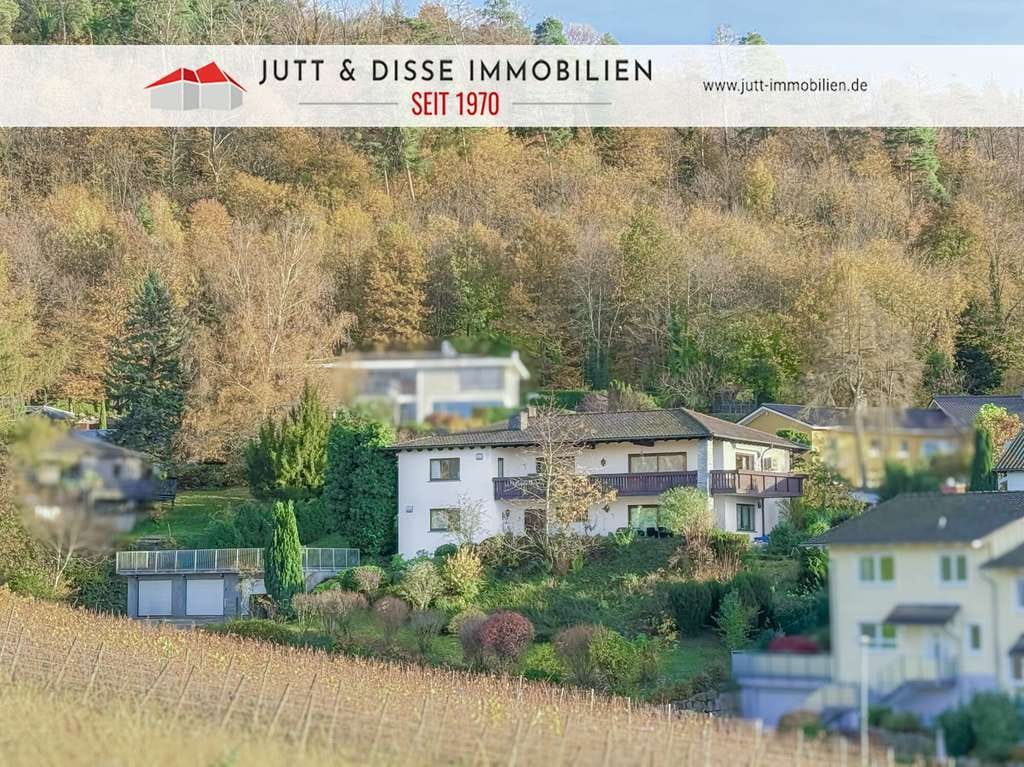 Immobilie in Sinzheim - Villa mit Panoramaaussicht, Terrassen, Garten und 3 Garagen in Sinzheim-Vormberg - Bild 0