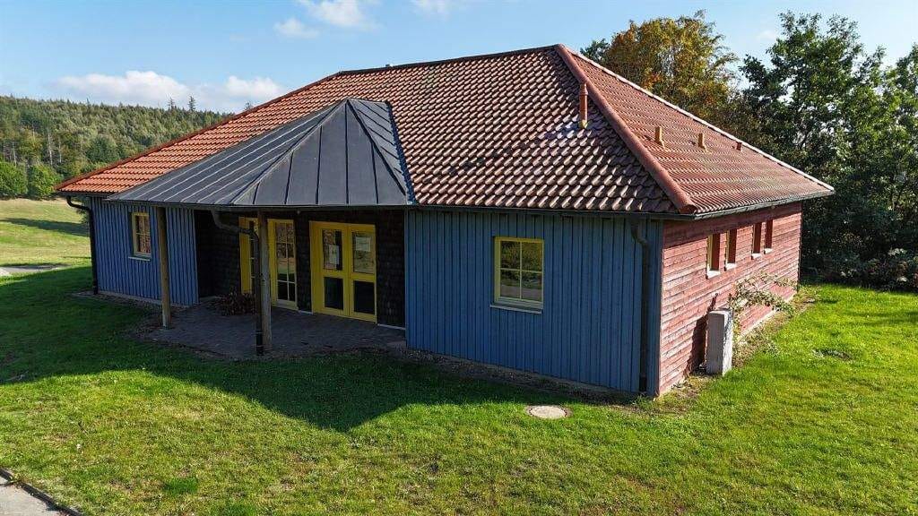 Immobilie in Frankenau - Ehemalige Kellerwald-Uhr - Ihr neues Ferienhaus im Herzen der Natur am Rande des Nationalparks Kellerwald - Bild 3