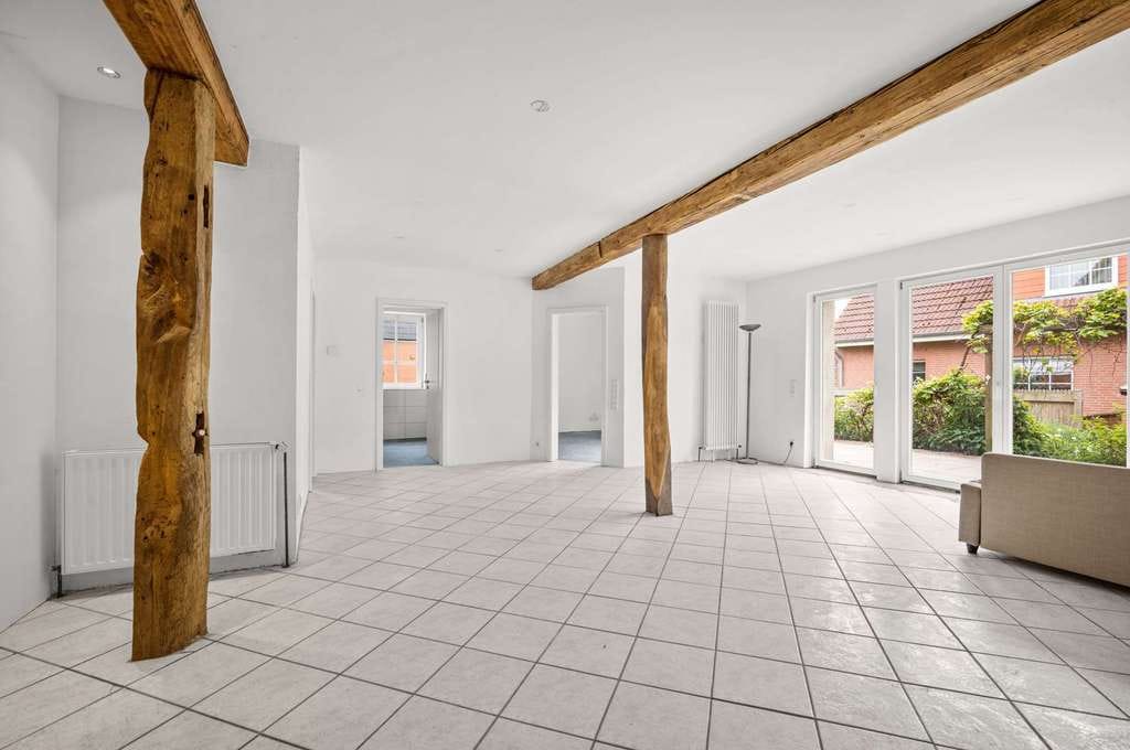 Immobilie in Seelze - Große 3 Zimmerwohnung mit Stellplatz, Garten und 2 Terrassen in Harenberg! - Bild 1