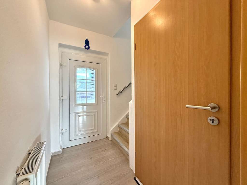 Immobilie in Hundsangen - Von RTI:"Ihr Zuhause mit großem Grundstück in Hundsangen" - Bild 1