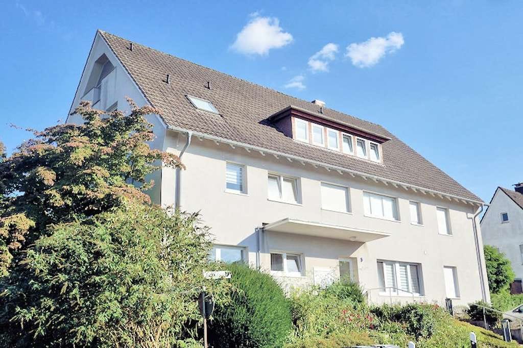 Immobilie in Enger - Wohnen mit Fernsicht - Schöne Maisonettewohnung mit EBK! - Bild 0