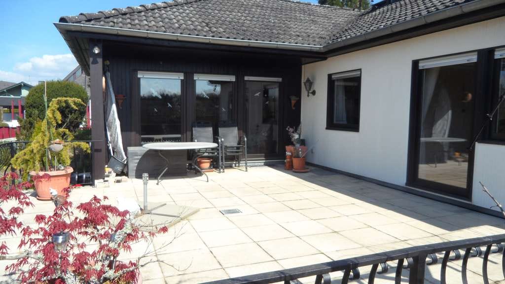 Immobilie in Münchwald - -- Charmanter Winkel-Bungalow mit Sonnenterrasse, Garten und Garage am Rande des Soonwaldes -- - Bild 4