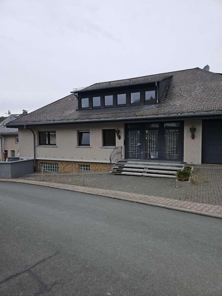 Immobilie in Weilmünster - VIEL PLATZ IN LÄNDLICHER IDYLLE  * 2 Familienhaus * - Bild 4