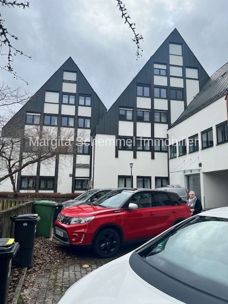 Immobilie in Feucht - Großzügige Wohnung für 2 Personen oder Homeoffice - Bild 0