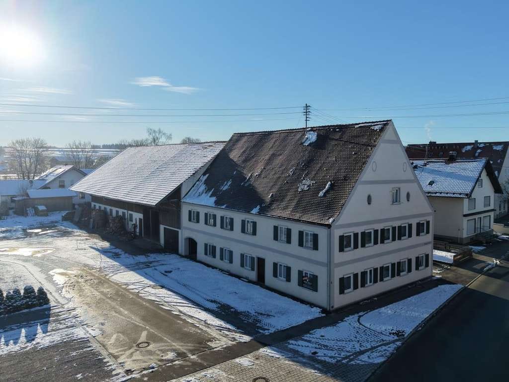 Immobilie in Denklingen - TRADITIONELL - ZENTRAL - INDIVIDUELL - Ehemaliges landwirtschaftliches Anwesen in Denklingen - Bild 0