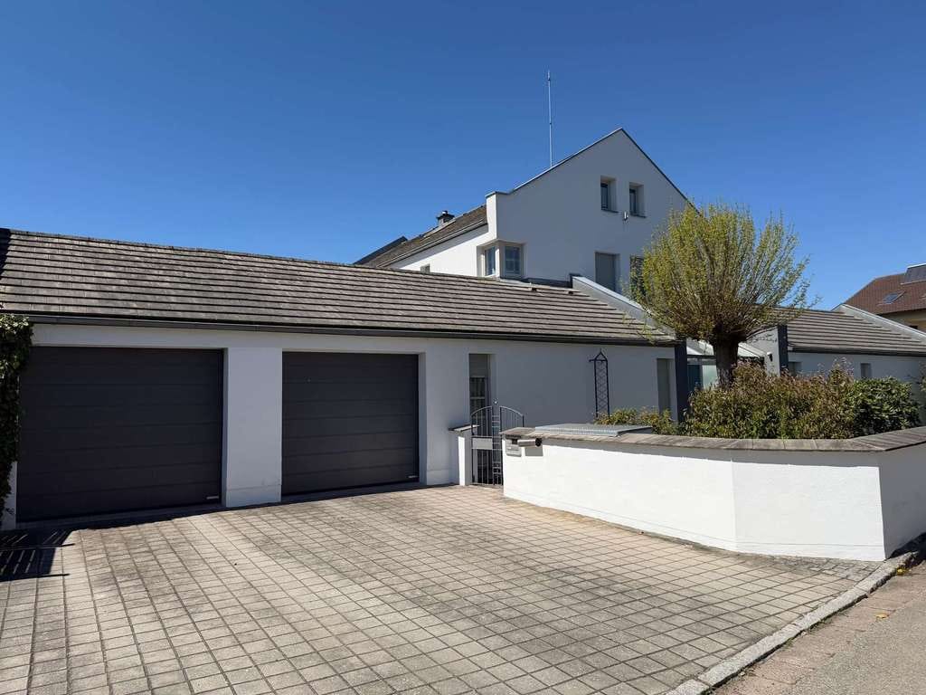 Immobilie in Nabburg - Modernes Wohnhaus mit multifunktionalem Anbau in Nabburg - Bild 1