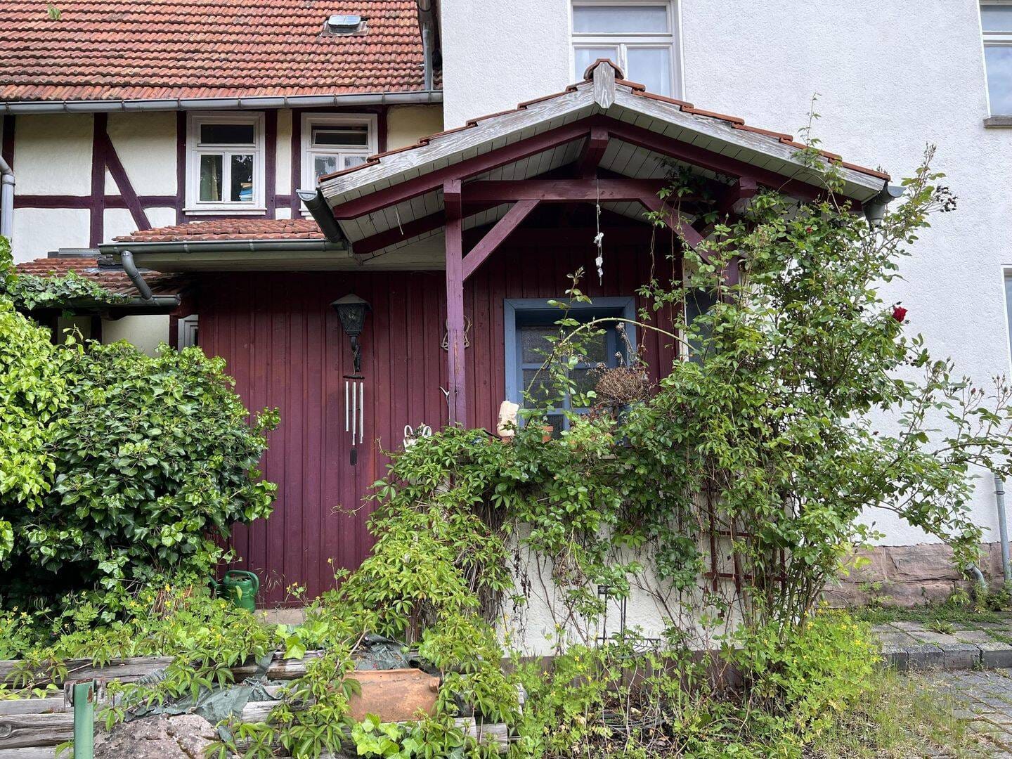 Immobilie in Gerbershausen - Dreiseitenhof mit Wohngebäude, Scheune, Lager- und Garagengebäude - Bild 1