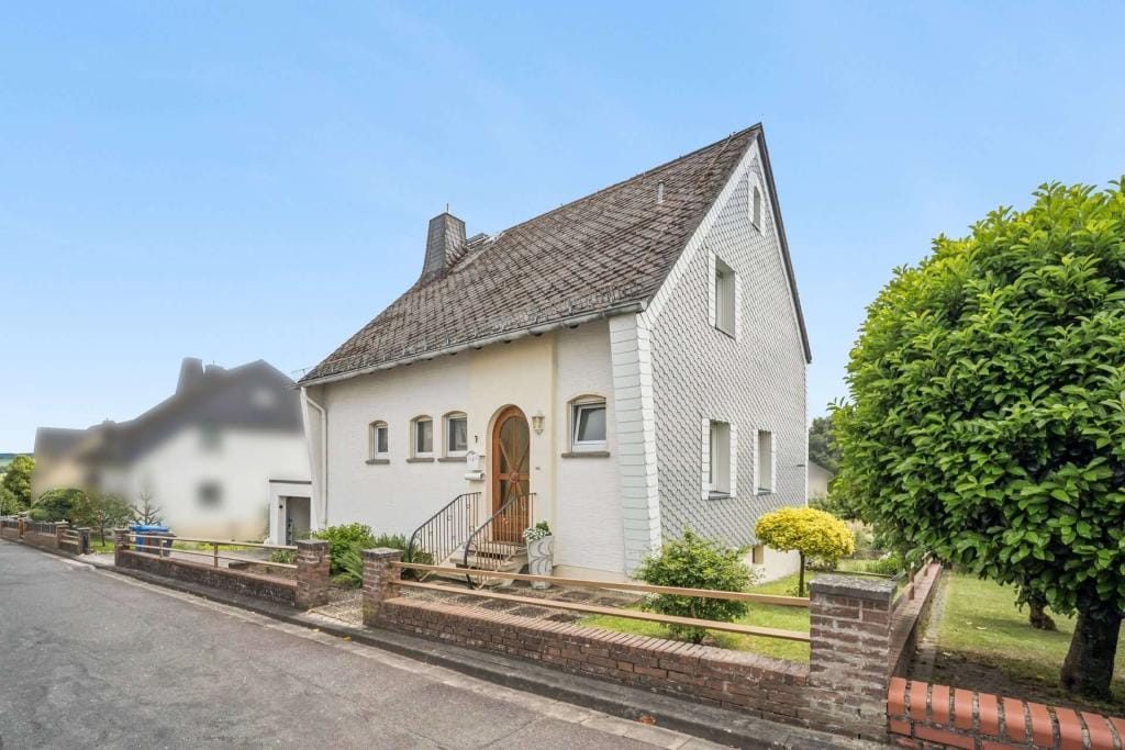 Immobilie in Villmar - Einfamilienhaus freistehend in Villmar (Falkenbach) - Bild 0