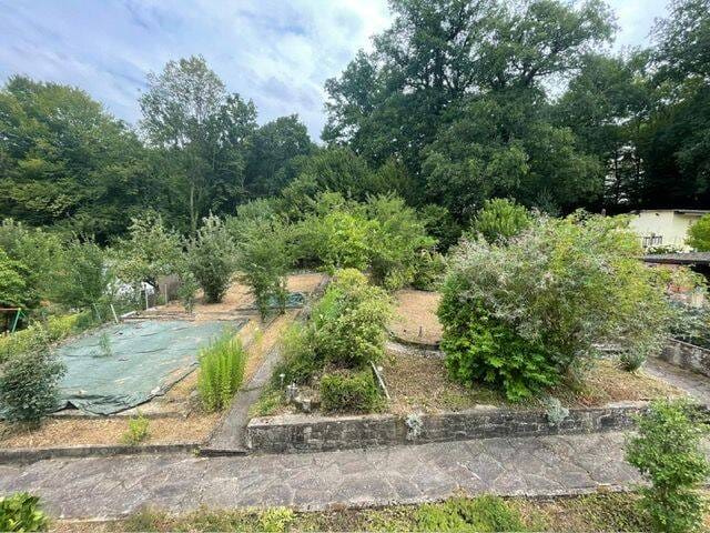 Immobilie in Buborn - Freistehendes Einfamilienhaus mit Charme Potenzial Wintergarten und großem Garten - Bild 4