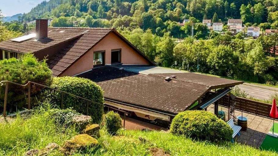 Immobilie in Eberbach - Zweifamilienhaus mit Herz und Geschichte: Raum für Generationen in Eberbach - Bild 0