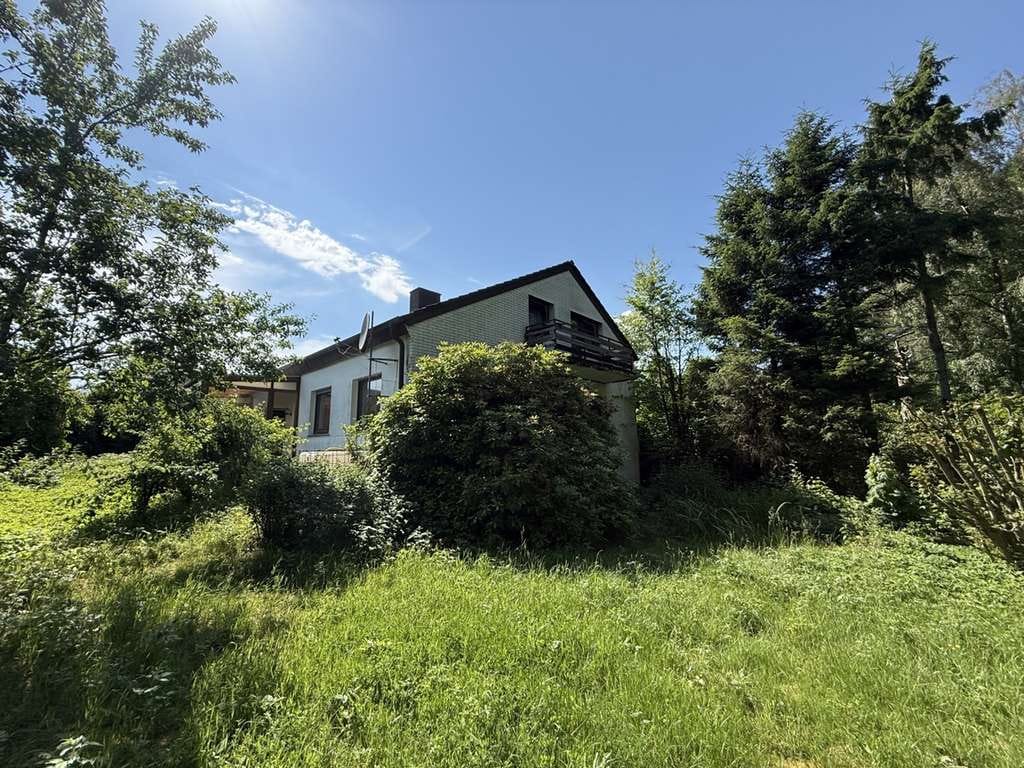 Immobilie in Simmerath - Großzügiges Wohnhaus mit ELW und schönem Grundstück in ruhiger Lage von Lammersdorf - Bild 3