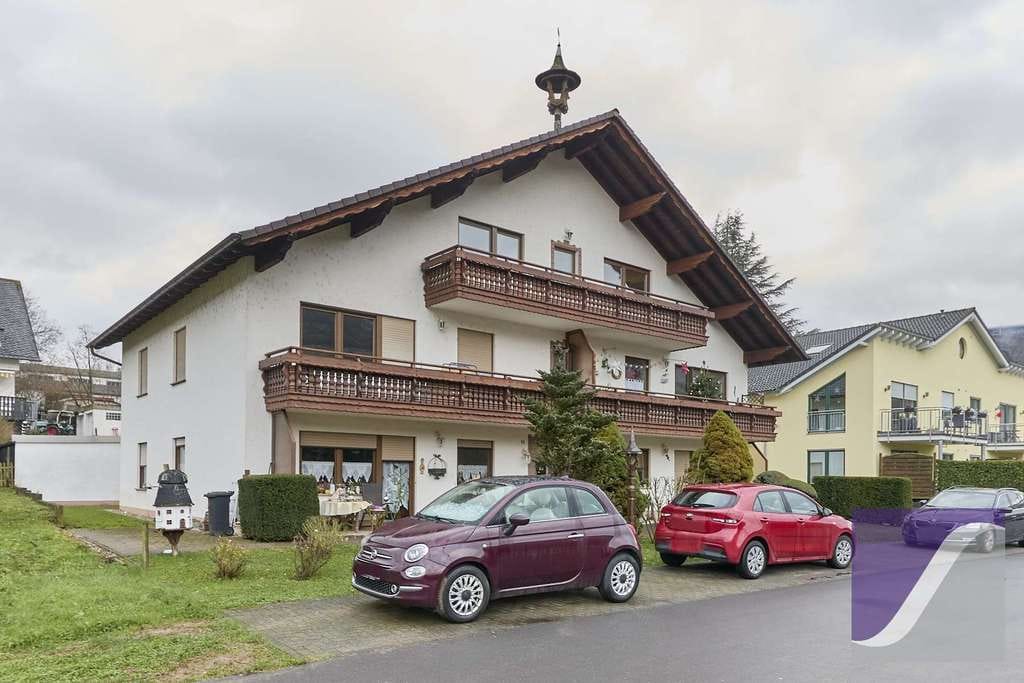 Immobilie in Bernkastel-Kues - Zeltingen-Rachtig: 3-Zi.-Wohnung mit Moselblick und Garage - Bild 2
