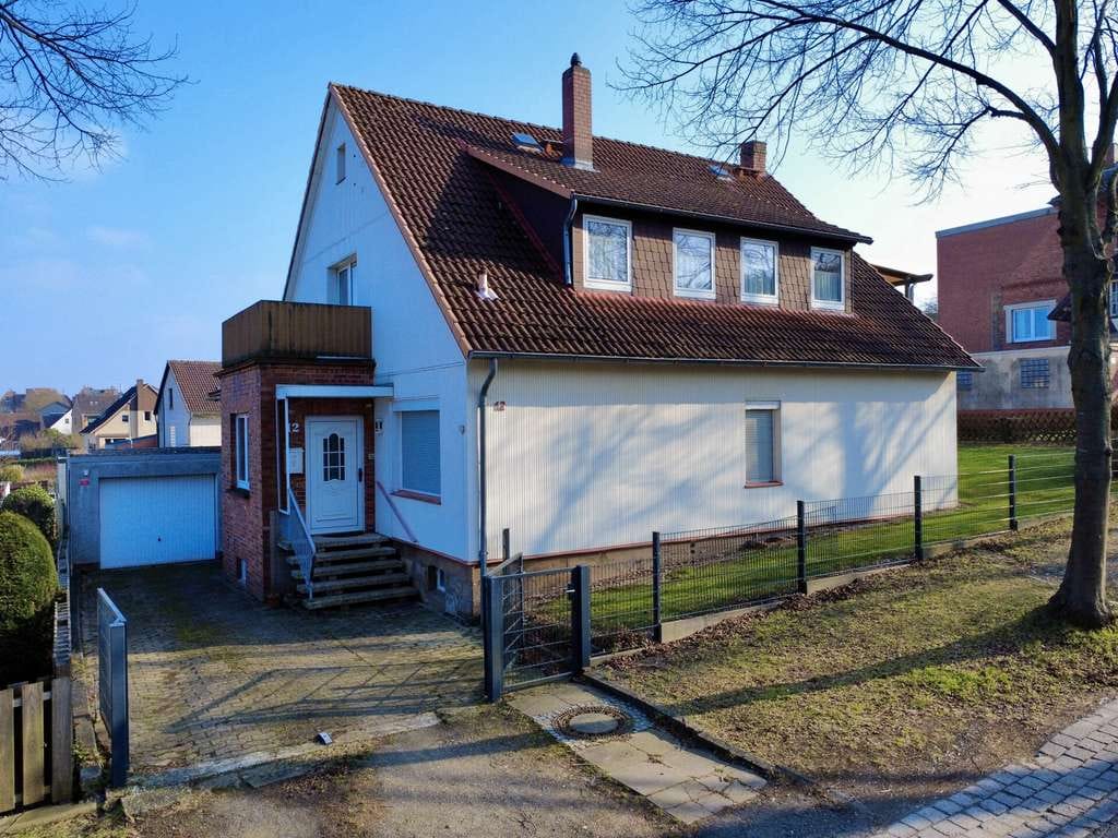 Immobilie in Barsinghausen - großzügiges Einfamilienhaus mit viel Platz für die ganze Familie - Bild 0