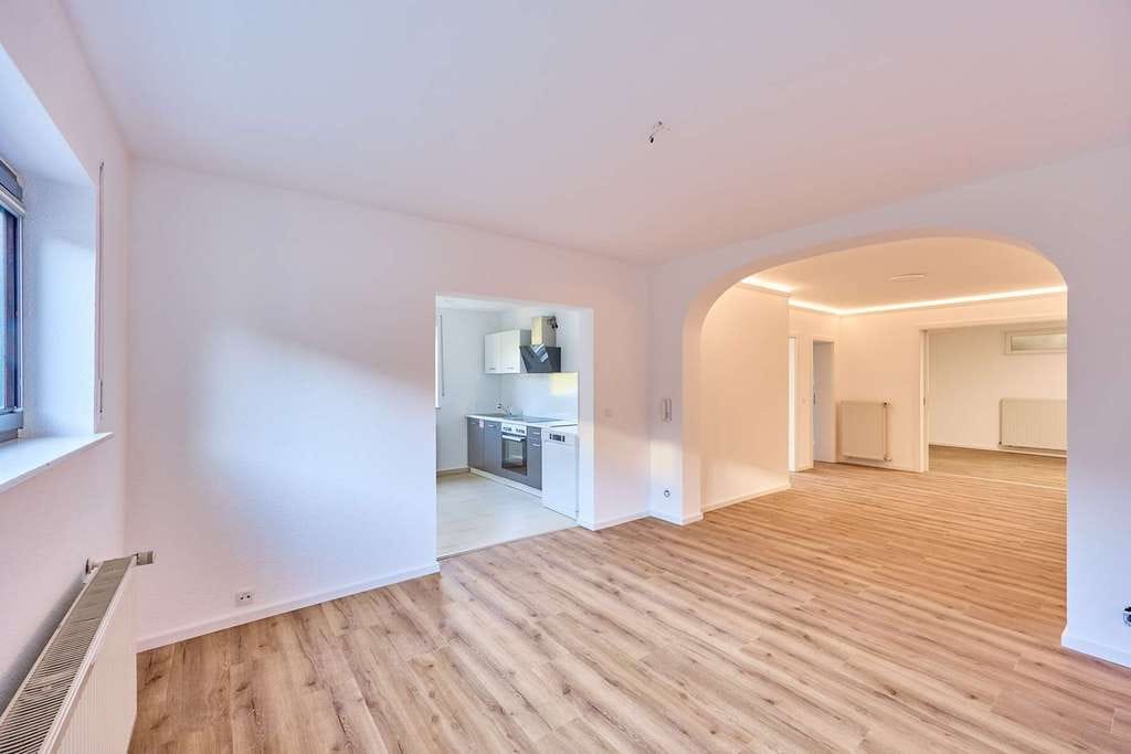 Immobilie in Wachenheim an der Weinstraße - Modernes Wohngefühl im stilvoll renovierten Souterrain unterhalb der Wachtenburg - Bild 2
