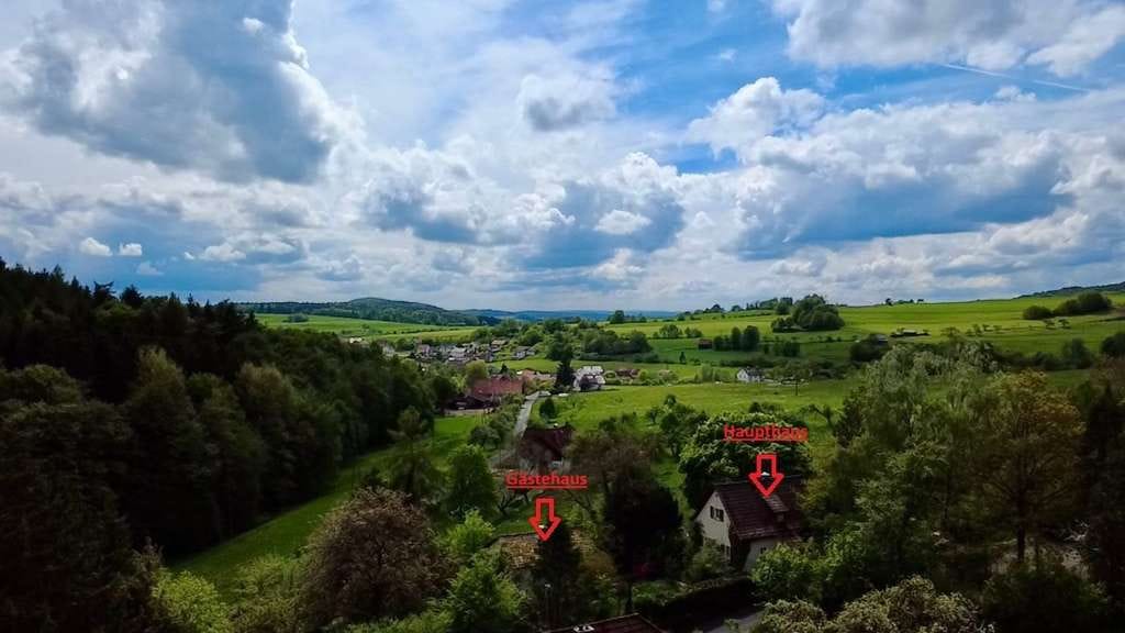 Immobilie in Geroda - Geroda: Ehemaliges Jagdhaus und Gästehaus mit besonderem Touch inmitten der Rhön - Bild 2
